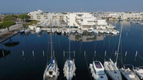 AS11677 - Marina de type p3 avec parking privé et appontement
